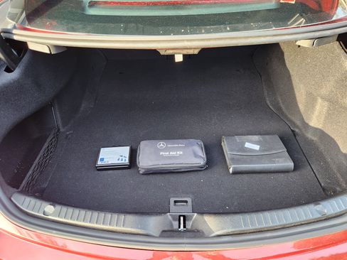 Used 2018 Mercedes-Benz C 300 Coupe image 2