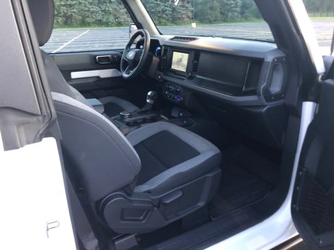 Used 2023 Ford Bronco 2-Door w/ Sasquatch Package image 17