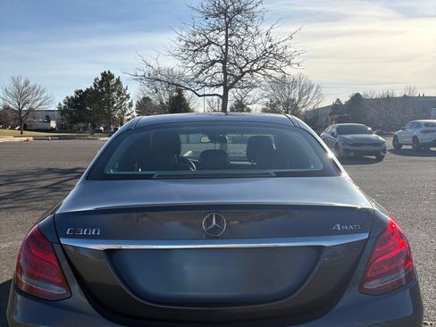 Used 2015 Mercedes-Benz C 300 4MATIC Sedan image 5
