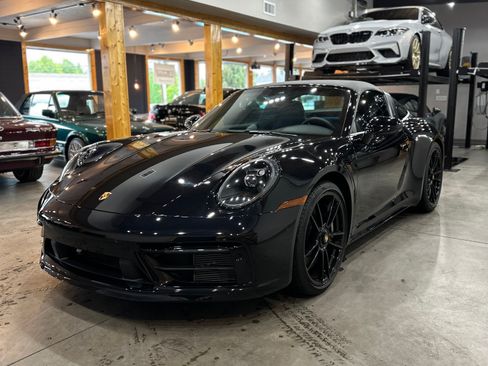 Used 2023 Porsche 911 Targa 4 GTS image 9