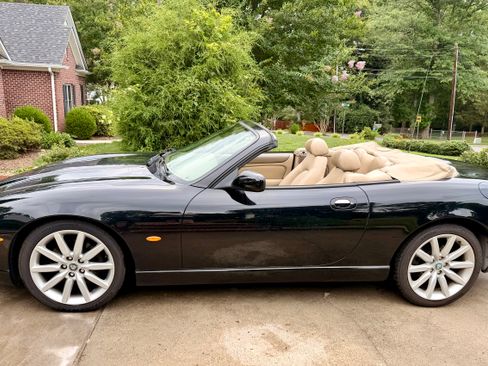 Used 2005 Jaguar XK8 Convertible RWD image 4