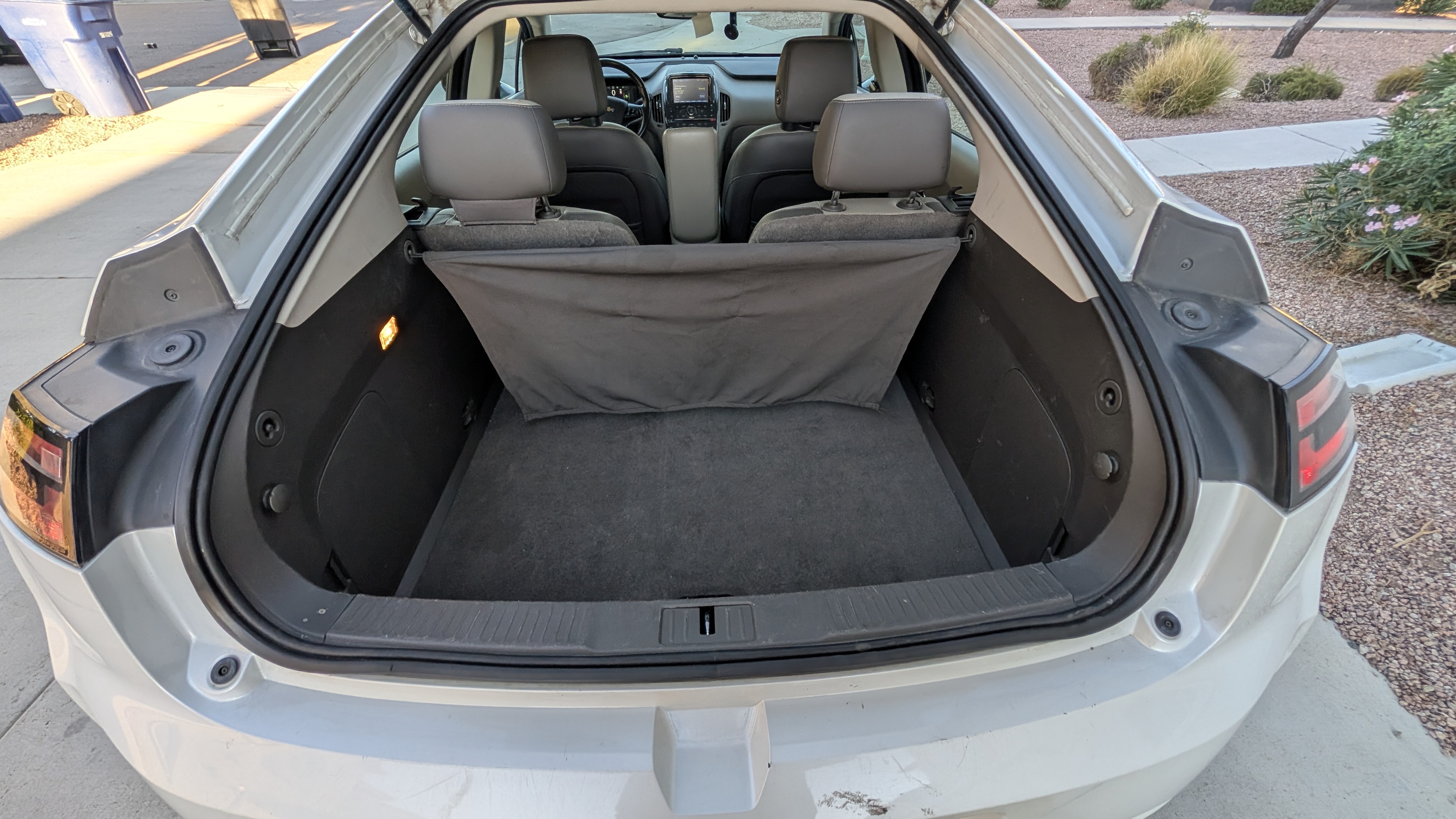 Used 2015 Chevrolet Volt Premium w/ Premium Trim Package FWD image 15