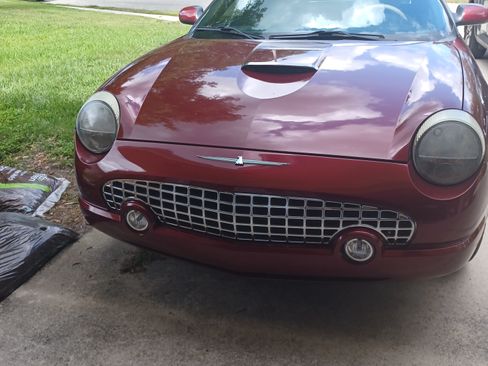 Used 2004 Ford Thunderbird image 1