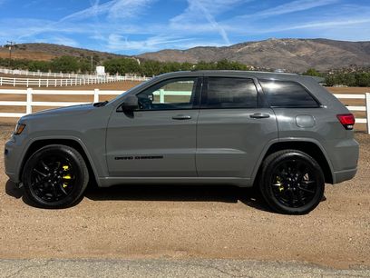 Used 2020 Jeep Grand Cherokee Altitude