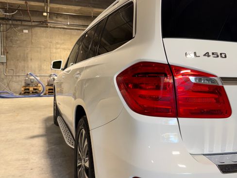 Used 2016 Mercedes-Benz GL 450 4MATIC image 14