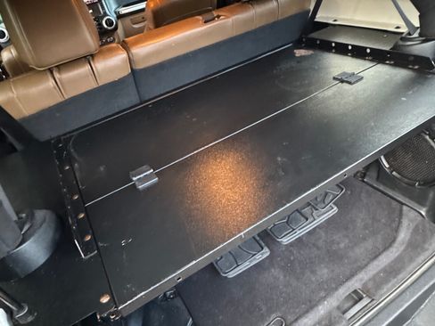 Used 2011 Jeep Wrangler Unlimited Sahara image 10