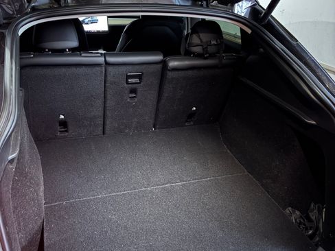 Used 2024 Tesla Model Y Long Range image 14