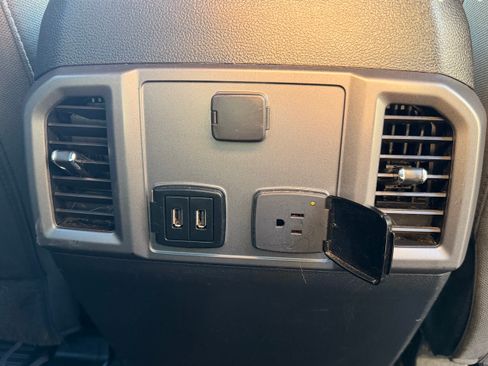 Used 2019 Ford F150 XLT w/ Equipment Group 302A Luxury AWD/4WD image 19