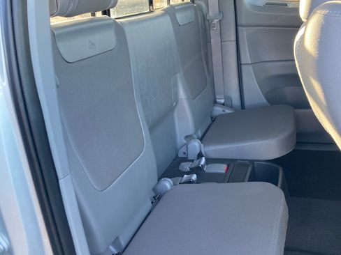 Used 2013 Toyota Tacoma PreRunner image 5