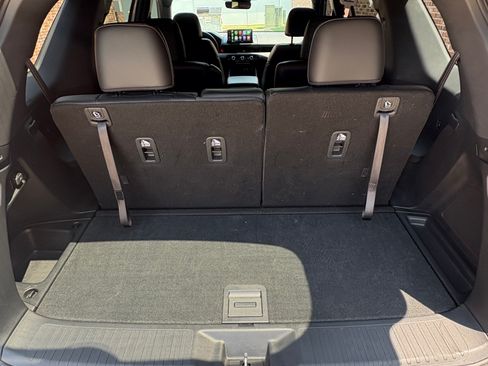 Used 2025 Honda Pilot TrailSport image 8