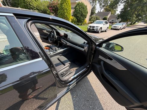 Used 2019 Audi A4 2.0T Prestige w/ Prestige Package AWD/4WD image 25