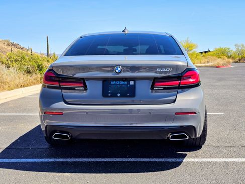 Used 2022 BMW 530i w/ Convenience Package image 5