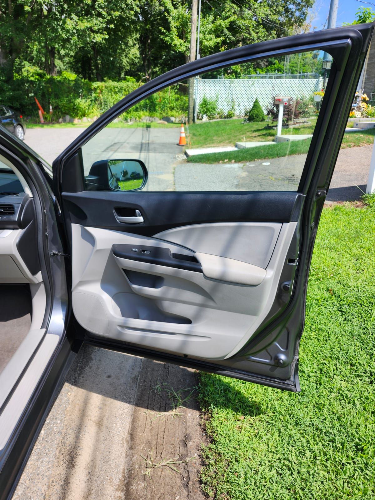 Used 2013 Honda CR-V LX image 5