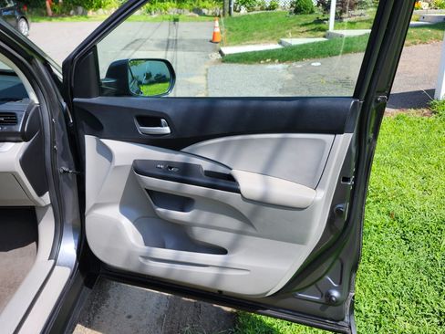 Used 2013 Honda CR-V LX image 5