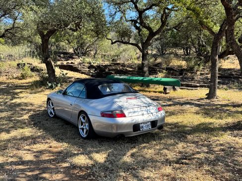 Used 2001 Porsche 911 Cabriolet 2D image 4