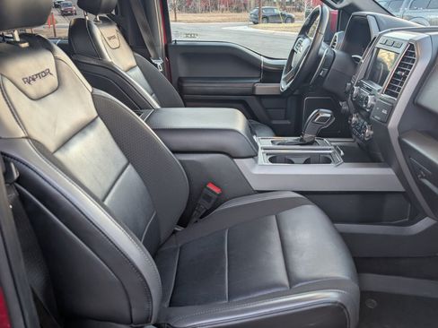 Used 2019 Ford F150 Raptor w/ Equipment Group 802A Luxury image 9