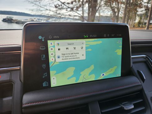 Used 2024 Chevrolet Suburban RST w/ Luxury Package image 10