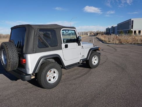 Used 2006 Jeep Wrangler Sport w/ 30" Tire & Wheel Group image 5