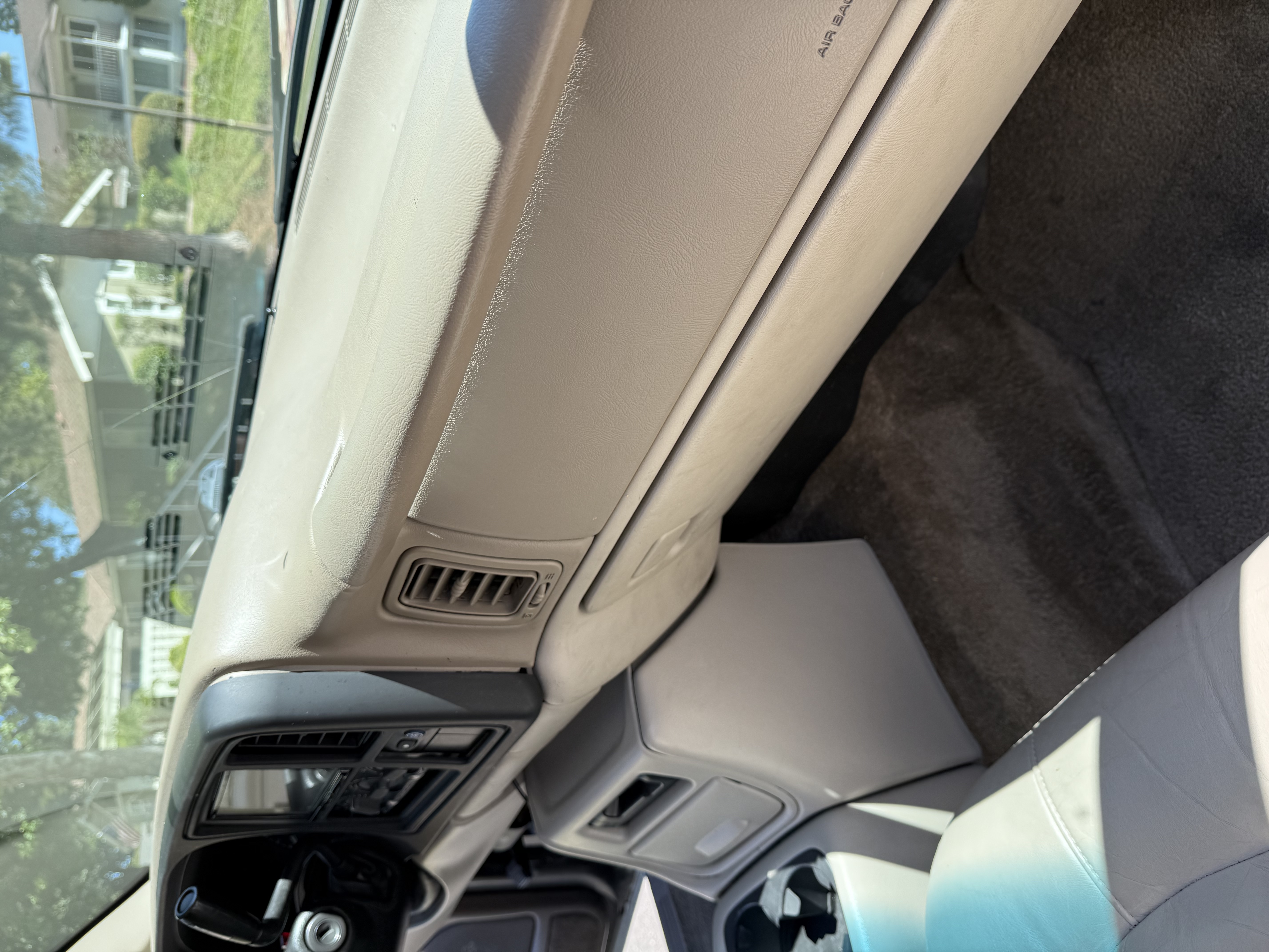 Used 2002 Chevrolet Tahoe LT RWD image 29