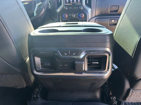 Used 2020 Chevrolet Silverado 2500 LTZ w/ LTZ Texas Edition image 14