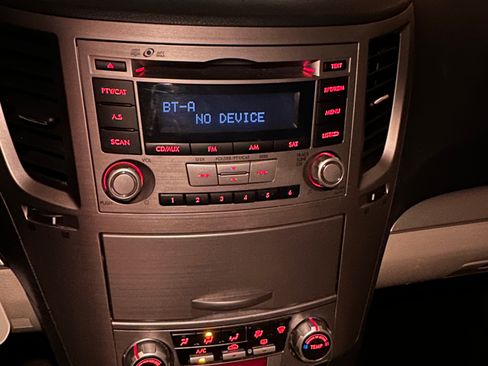 Used 2013 Subaru Outback 2.5i Premium image 12