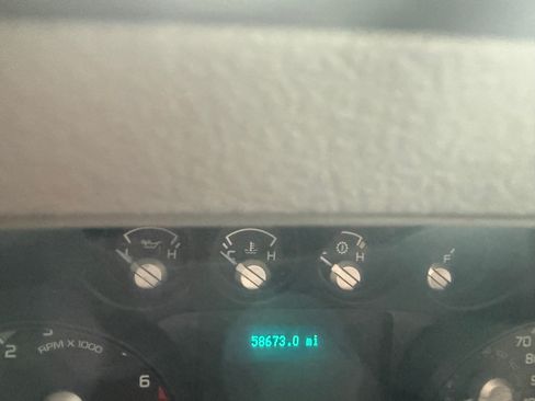 Used 2011 Ford F350 XL w/ Skid Plate Pkg image 10