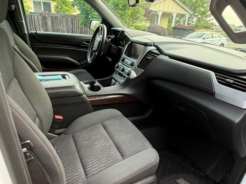 Used 2016 GMC Yukon SLE image 10