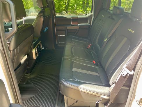 Used 2019 Ford F250 Platinum w/ Platinum Ultimate Package AWD/4WD image 16