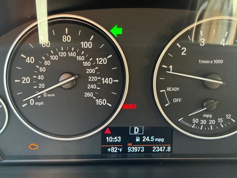 Used 2018 BMW 320i Sedan RWD image 11