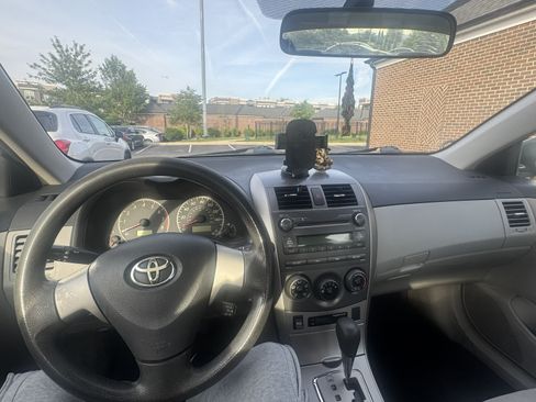 Used 2011 Toyota Corolla LE FWD image 14