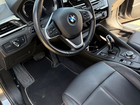 Used 2021 BMW X1 xDrive28i w/ Convenience Package AWD/4WD image 4