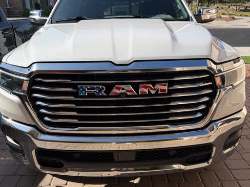 Used 2025 RAM 1500 Laramie AWD/4WD image 1