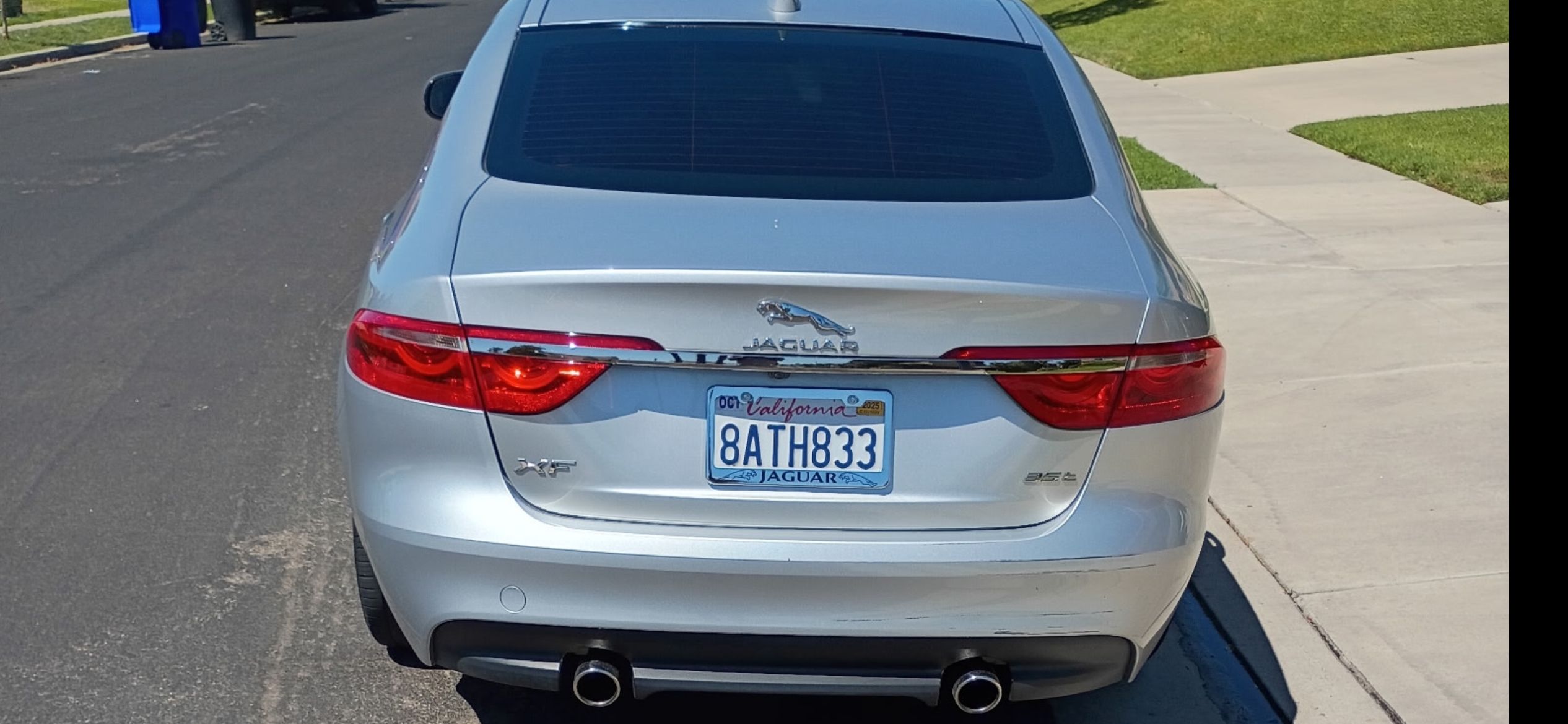 Used 2017 Jaguar XF Premium RWD image 5