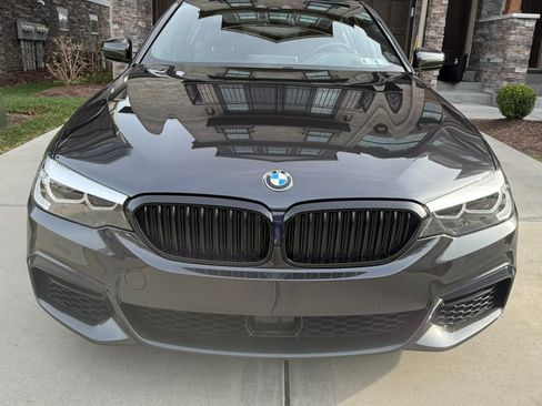 Used 2020 BMW 530i xDrive w/ M Sport Package image 1