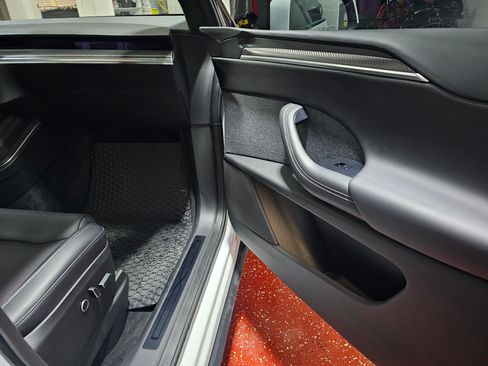 Used 2022 Tesla Model X Plaid image 14