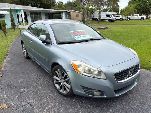 Used 2011 Volvo C70 T5 w/ Convenience Pkg image 1
