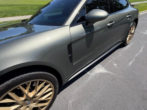 Used 2022 Porsche Panamera GTS AWD/4WD image 5