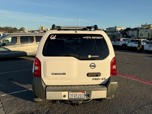 Used 2012 Nissan Xterra PRO-4X image 4