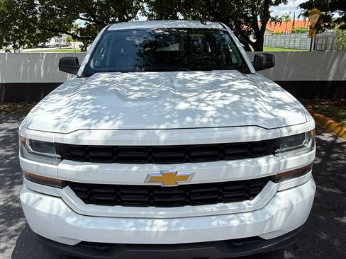 Used 2018 Chevrolet Silverado 1500 Custom w/ Custom Value Package RWD image 1