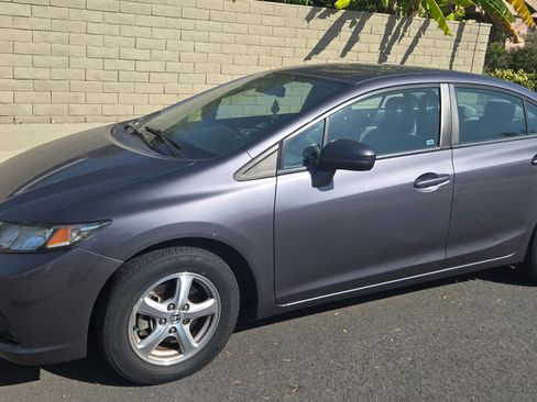 Used 2014 Honda Civic Natural Gas image 1