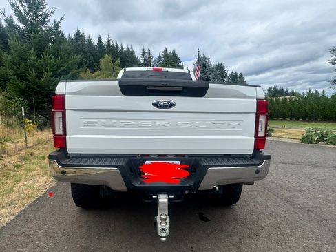 Used 2021 Ford F350 Lariat w/ Lariat Ultimate Package AWD/4WD image 4