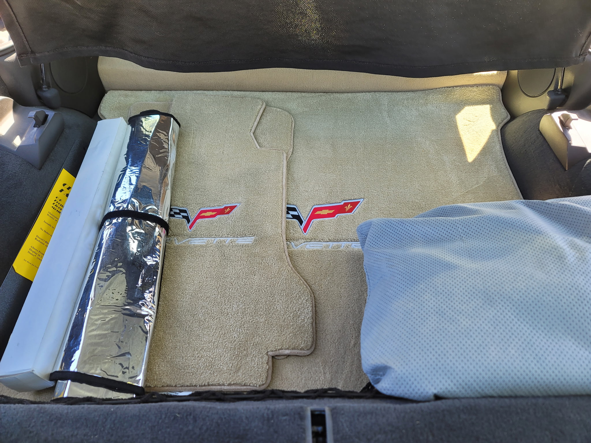 Used 2005 Chevrolet Corvette Coupe w/ Preferred Equipment Group RWD image 18