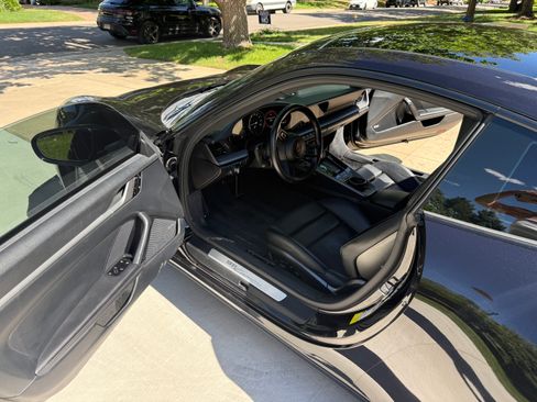 Used 2021 Porsche 911 Carrera image 13