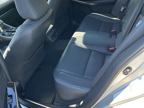 Used 2016 Lexus IS 200t image 4