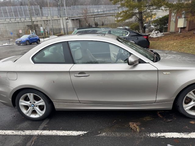 Used 2012 BMW 128i Coupe RWD image 2
