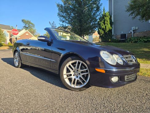 Used 2009 Mercedes-Benz CLK 350 Cabriolet image 2