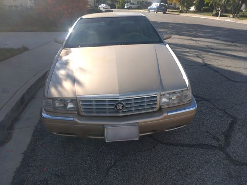 Used 1998 Cadillac Eldorado image 2