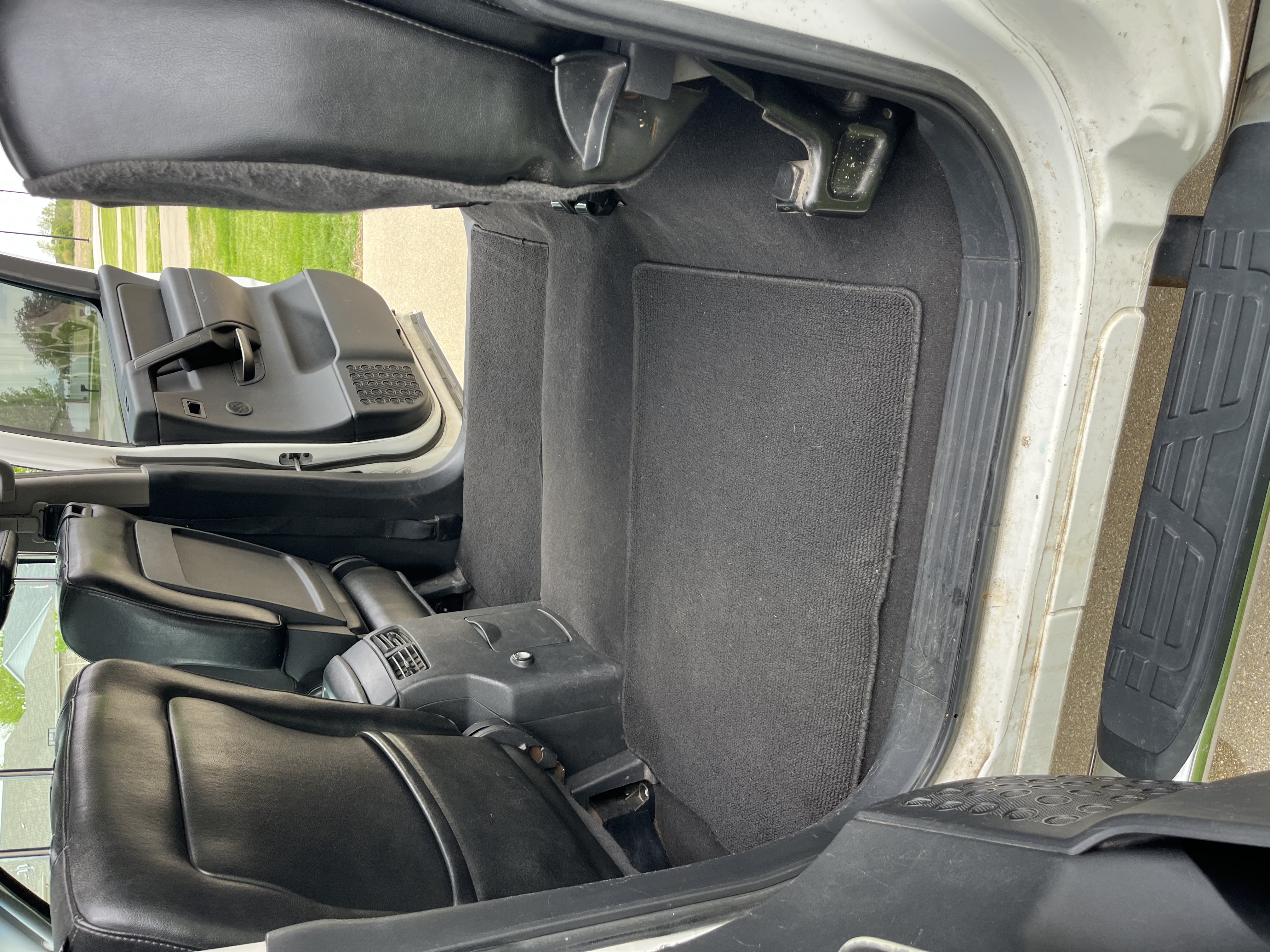 Used 2010 Nissan Titan XE AWD/4WD image 15