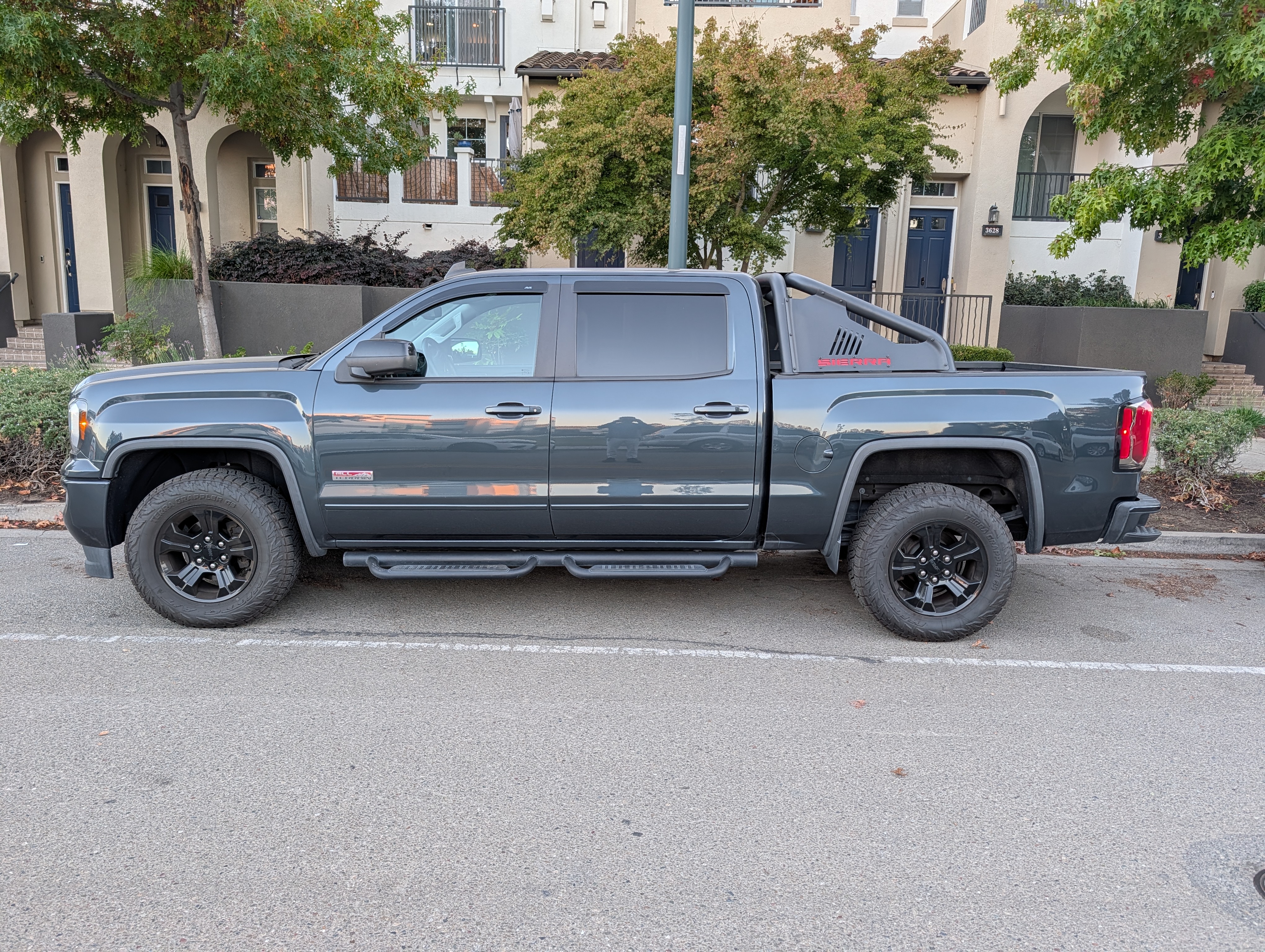 Used 2017 GMC Sierra 1500 SLT w/ All Terrain X Package AWD/4WD image 2
