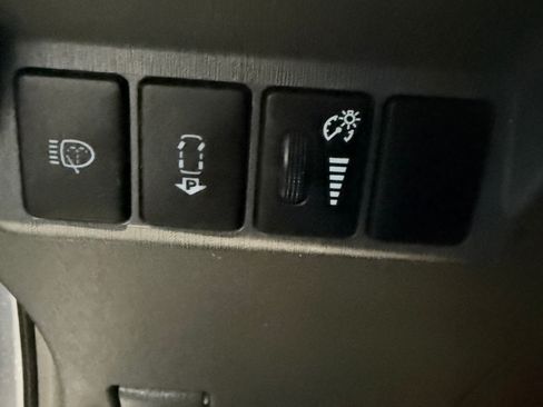 Used 2014 Toyota Prius V Five FWD image 15